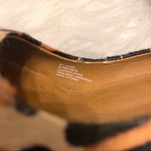 BCBG Dania leopard print calf hair pumps 6.5 - Picture 4 of 6